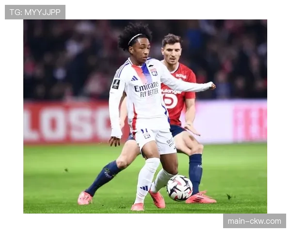 终场:里昂3-2逆转战胜里尔,拉卡泽特补时绝杀 终场:里昂3-2逆转战胜里尔,拉卡泽特补时绝杀